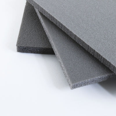 Materiales de aislamiento ignífugos reticulados acústicos de la espuma del PE para los accesorios del interior del coche