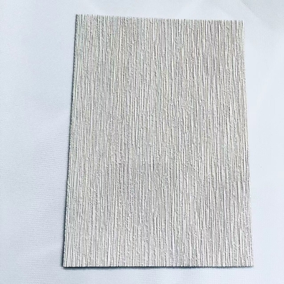 Serie de rayas de espuma de aislamiento acústico de la pared que cubre la cáscara y el palo para el salón