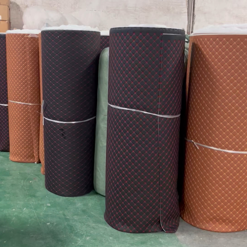 Personalizar el patrón de bordado de cuero de PVC acolchado para el piso del coche